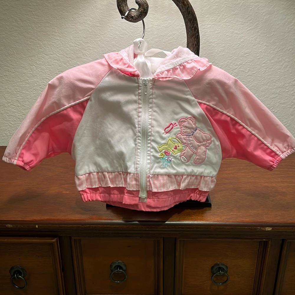 Vintage windy trail pink embroidered wind breaker